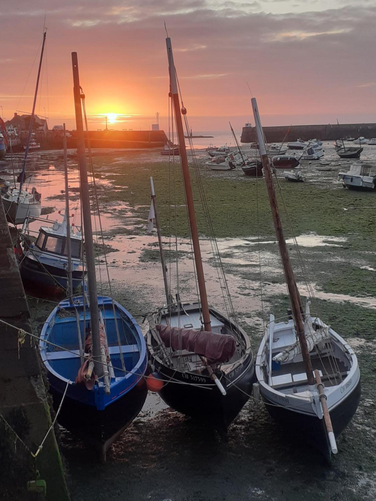 Le Mora Hotes Barfleur Exterior foto